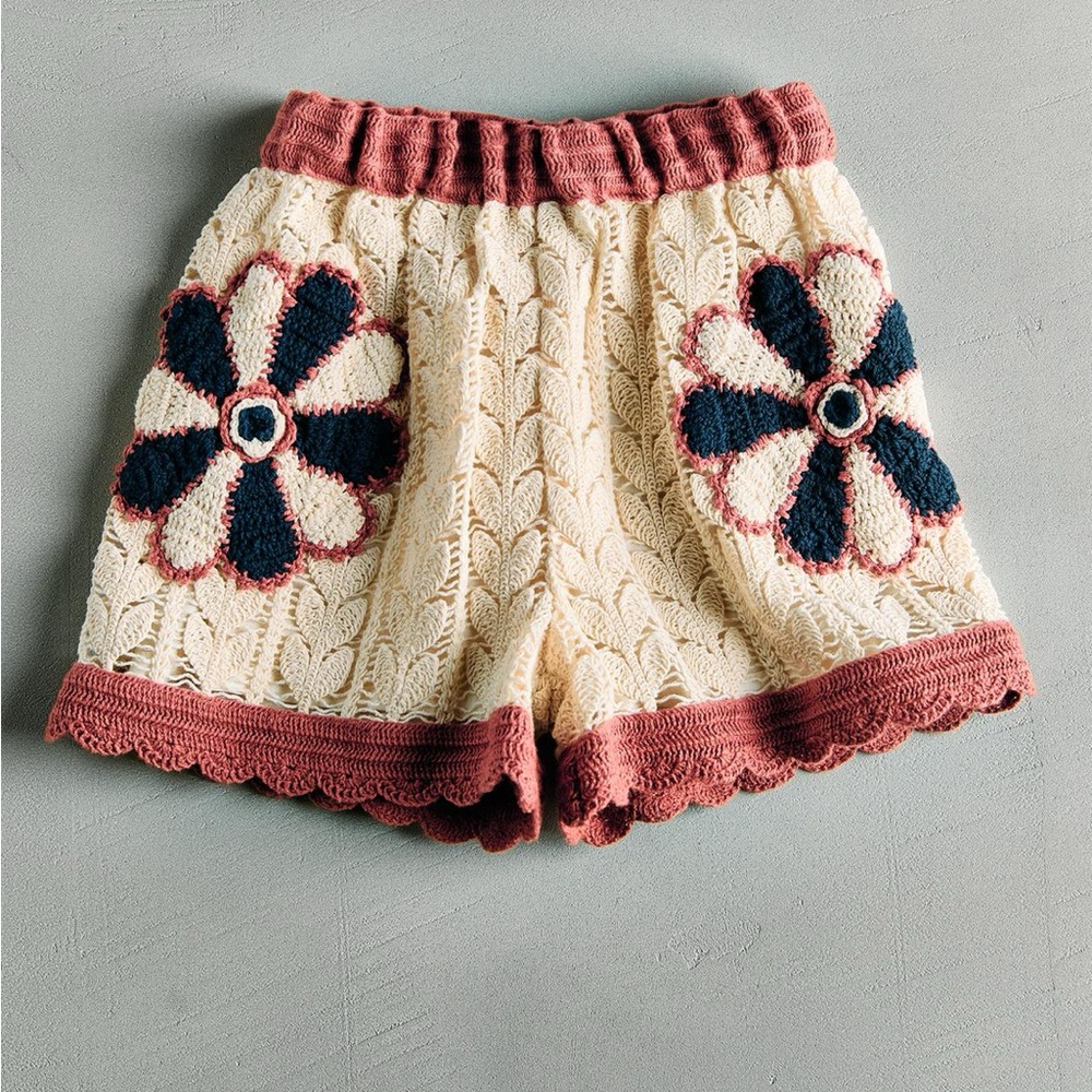 NEW with tags! SEA NY FLORAL CROCHET shorts